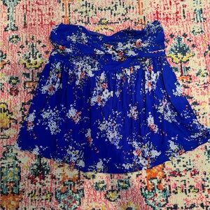 Torrid Floral Strapless Top 💐